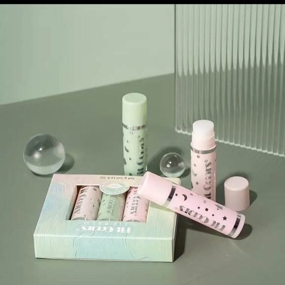 Moisturizing Lip Balm Sets Temperature Change Lip Balm Hydrating 3 PC gift set - Picture 3 of 8